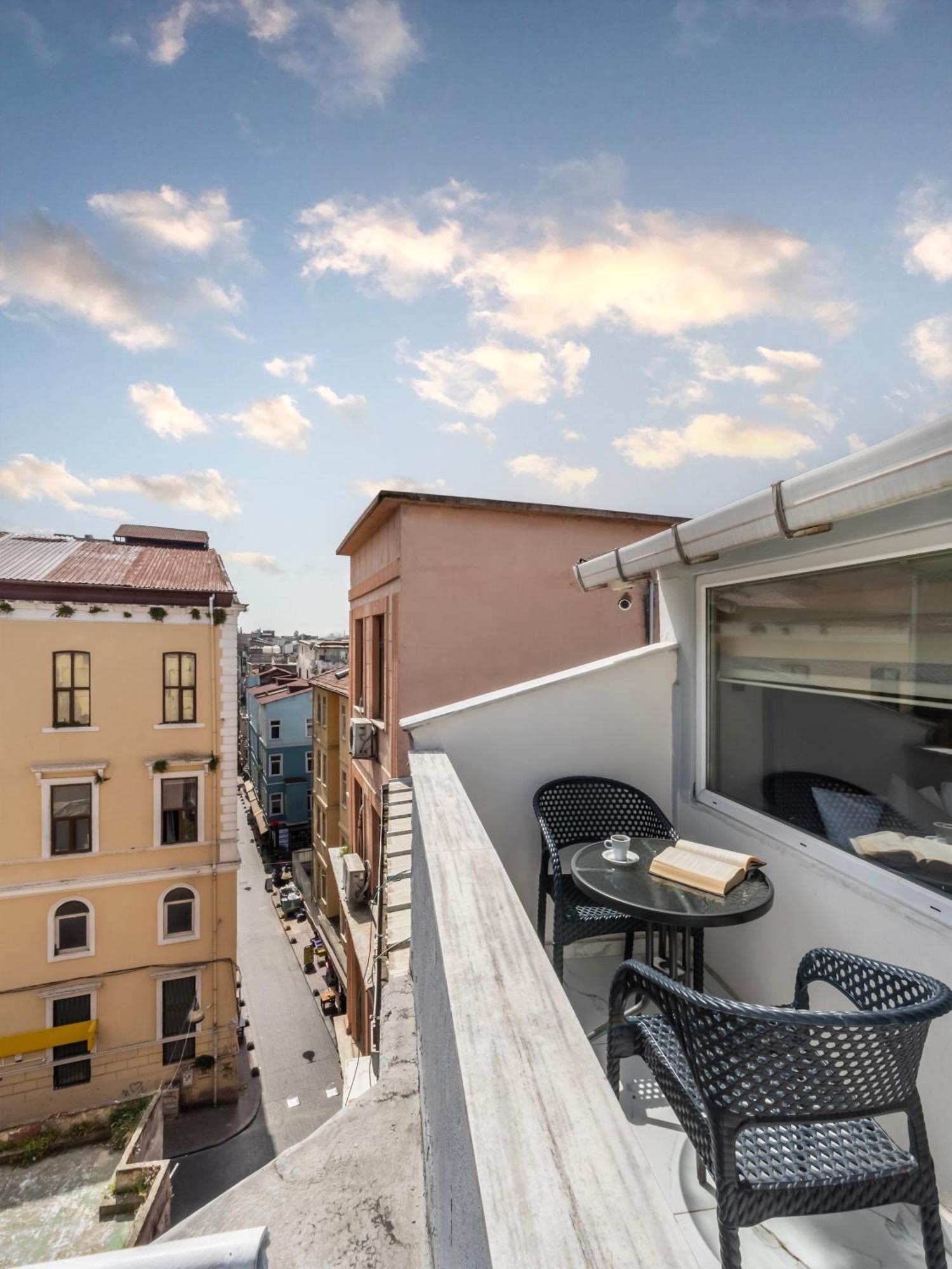 Taksim Trust Hotel Istanbul Exterior photo